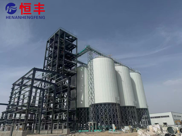 Lipp Flat Bottom Bolted Cement Silo for Large Scale Powder Storage Plant Heavy Duty Steel Structure Base